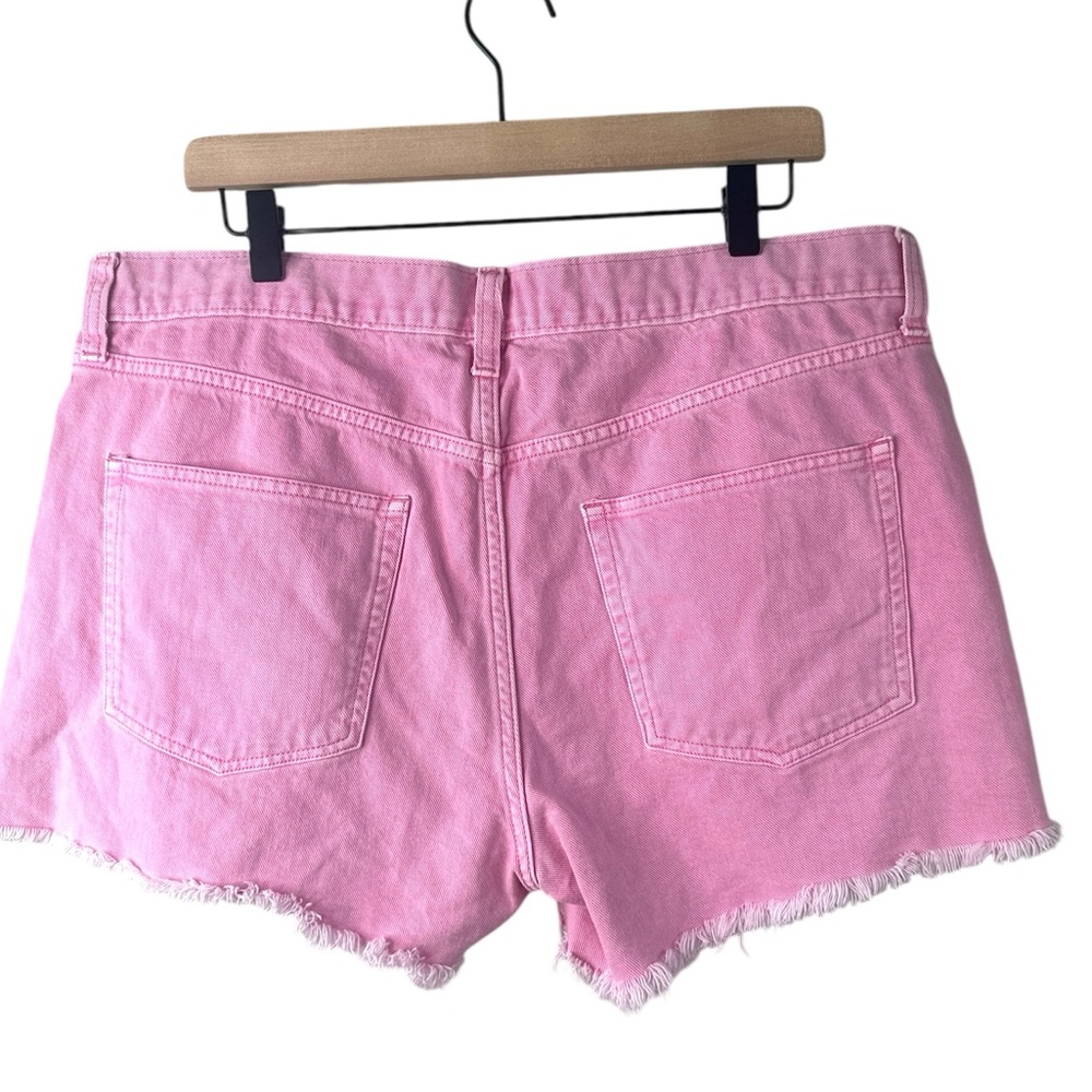 GAP Barbie Pink Shorts Denim Cotton Cut Off Zip Front Frayed Hem Womens Size 14 - Picture 2 of 7